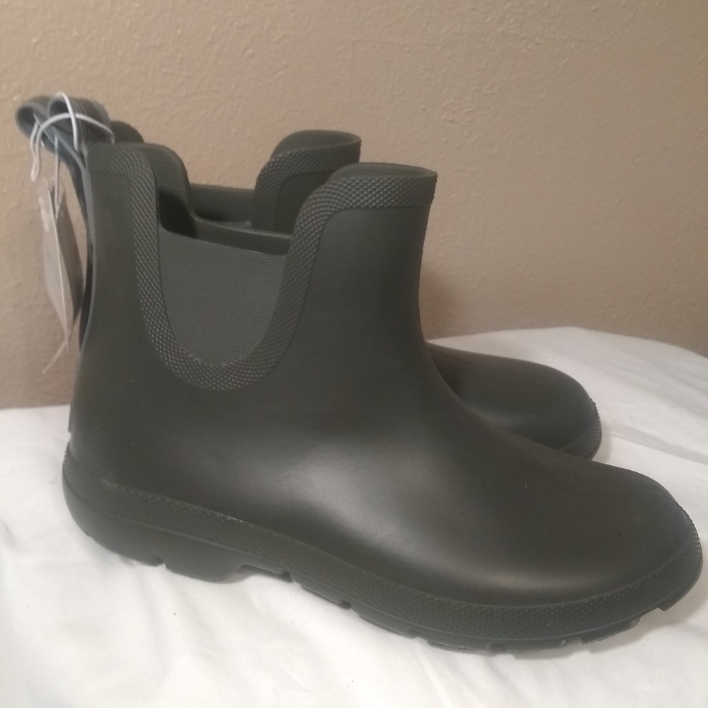 Women's rain boots